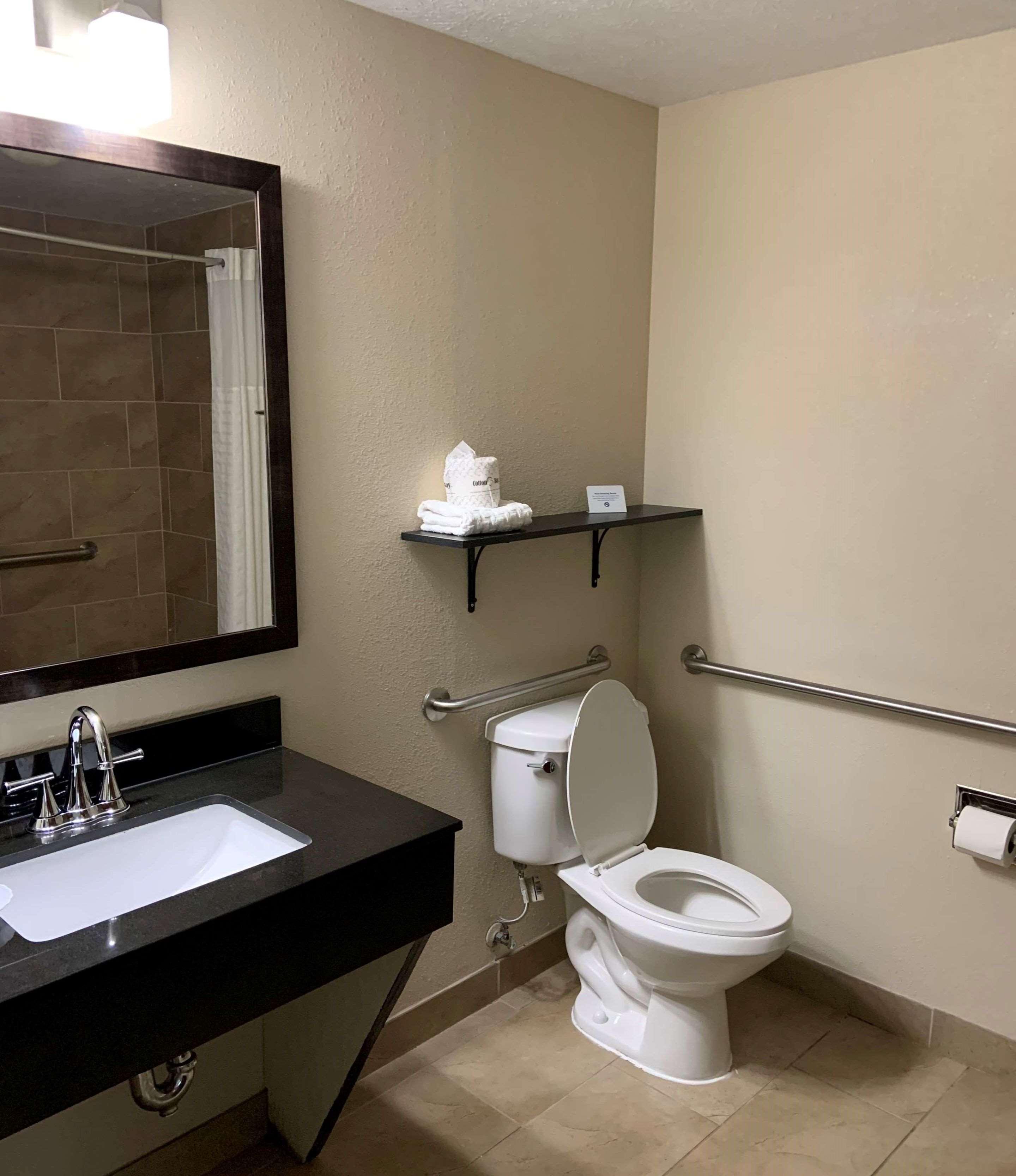 Best Western Airport Inn & Suites Cleveland Brook Park Dış mekan fotoğraf