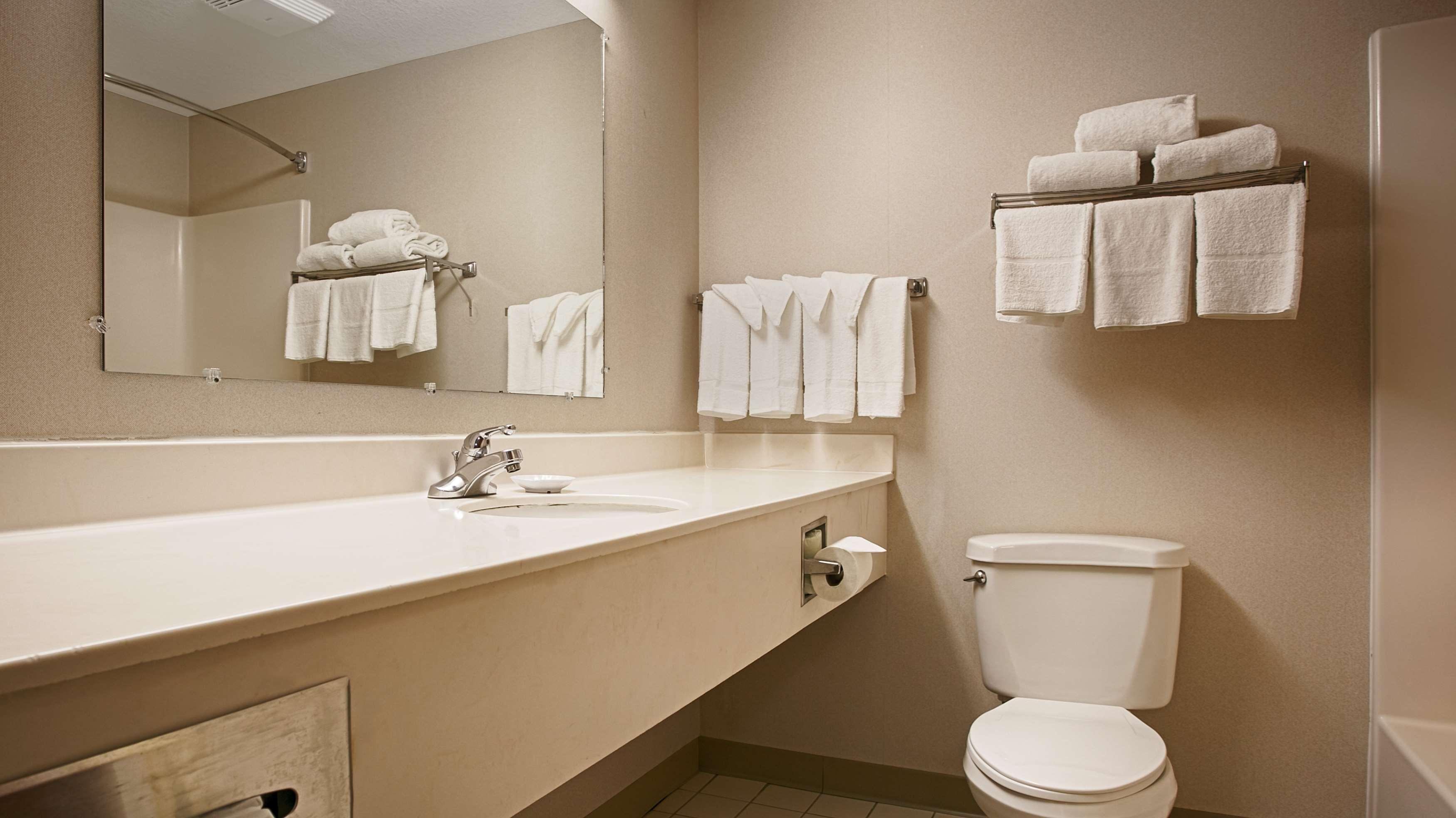 Best Western Airport Inn & Suites Cleveland Brook Park Dış mekan fotoğraf