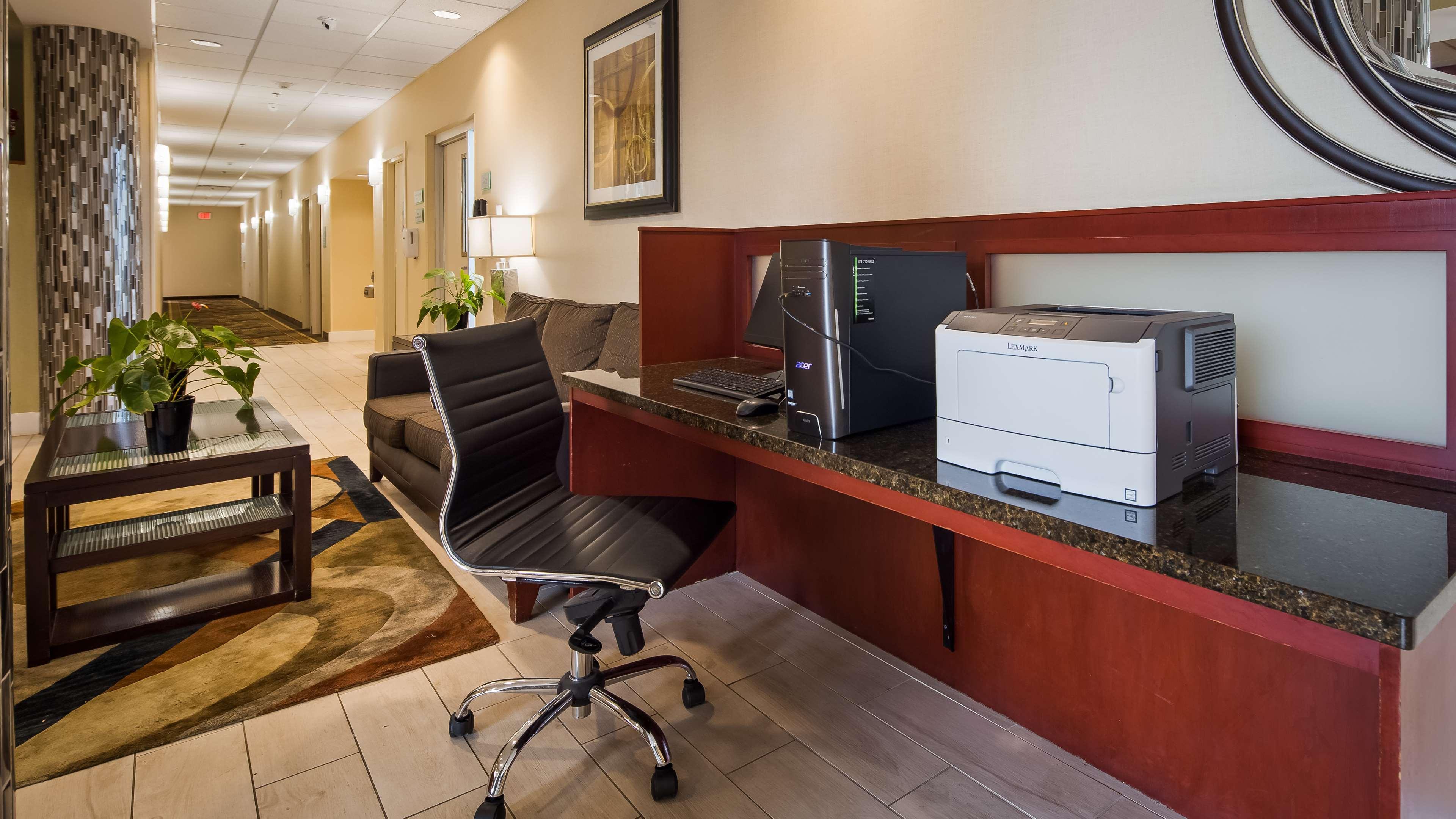 Best Western Airport Inn & Suites Cleveland Brook Park Dış mekan fotoğraf