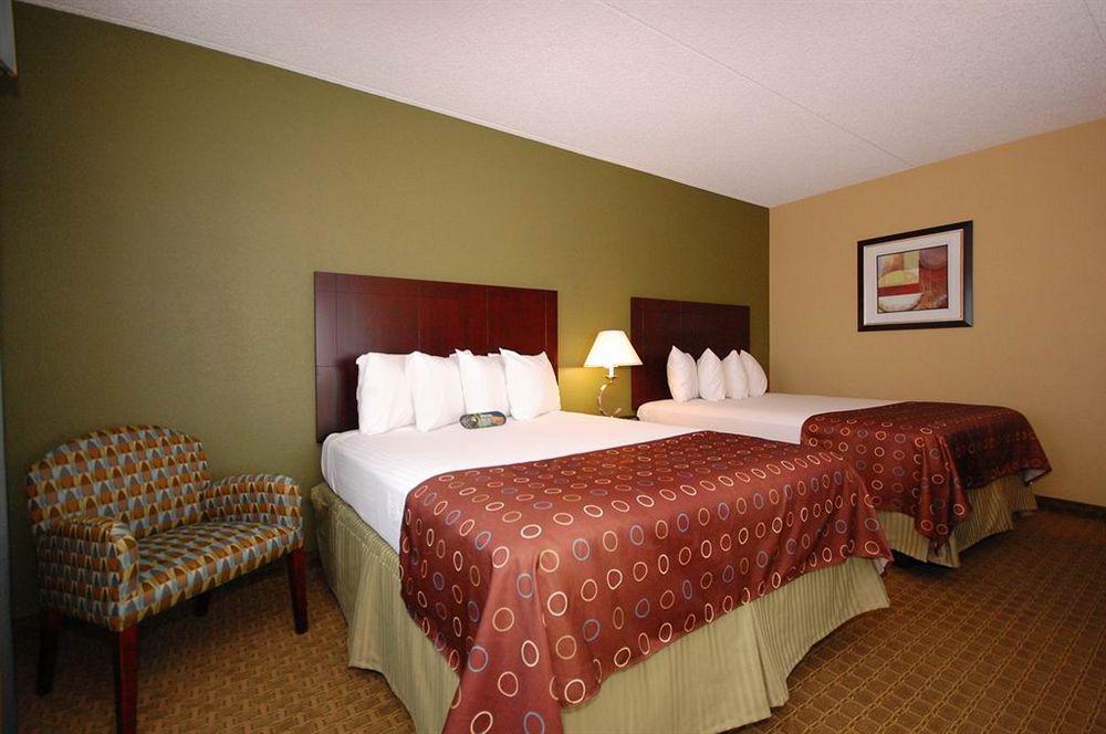 Best Western Airport Inn & Suites Cleveland Brook Park Dış mekan fotoğraf